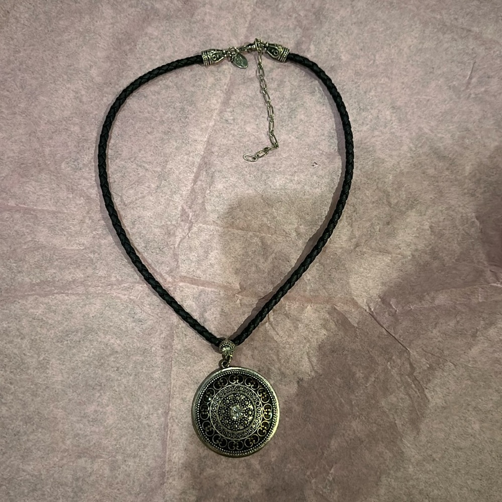 Lia Sophia rope and silver tone necklace